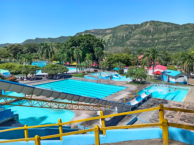 Hotel y Parque Acuático Agua Sol Alegría
