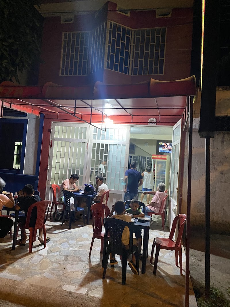 Pizza House