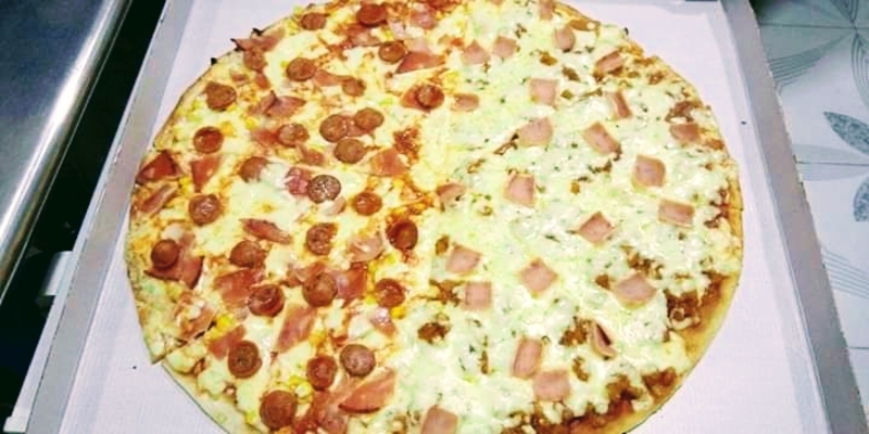 Pizzería Capressa café & bar