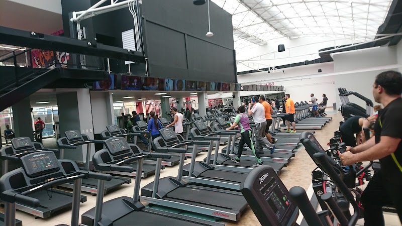 Athletic gym Restrepo