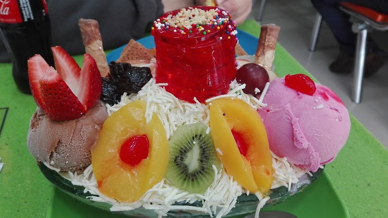FRUTERIA Y HELADERIA WIMPY´S RIO NEGRO