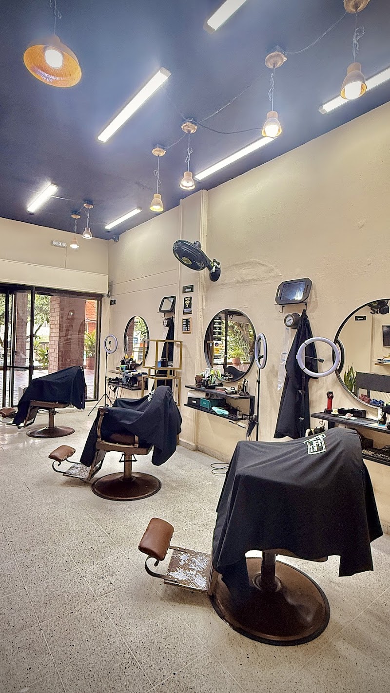 Barberia Believer Laureles