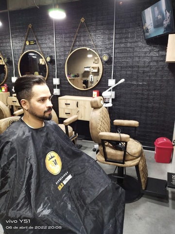 BARBERÍA - GOLD MACHINE BARBERSHOP