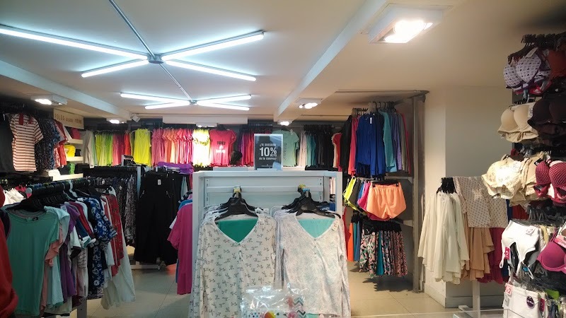 Almacenes ONLY Kennedy