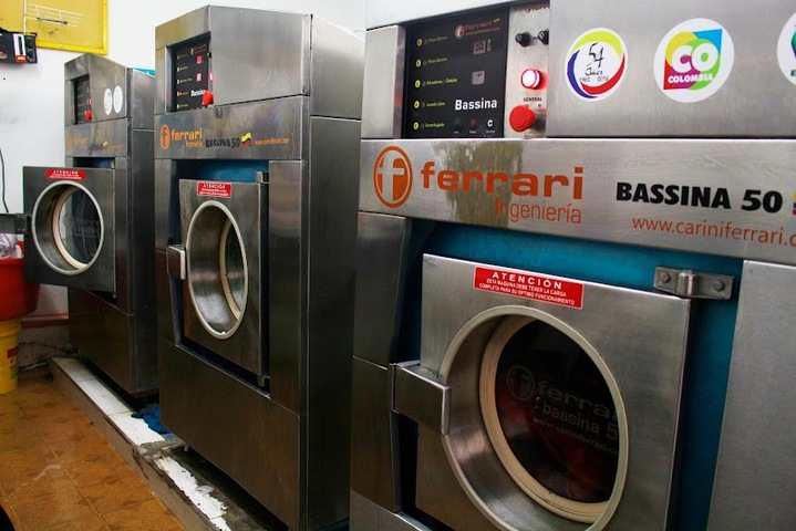 Lavaseco Las Colinas - (PRINCIPAL) Lavandería al norte de Bogotá