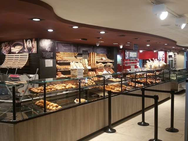Castellana 104 - Panadería - Pastelería - Café