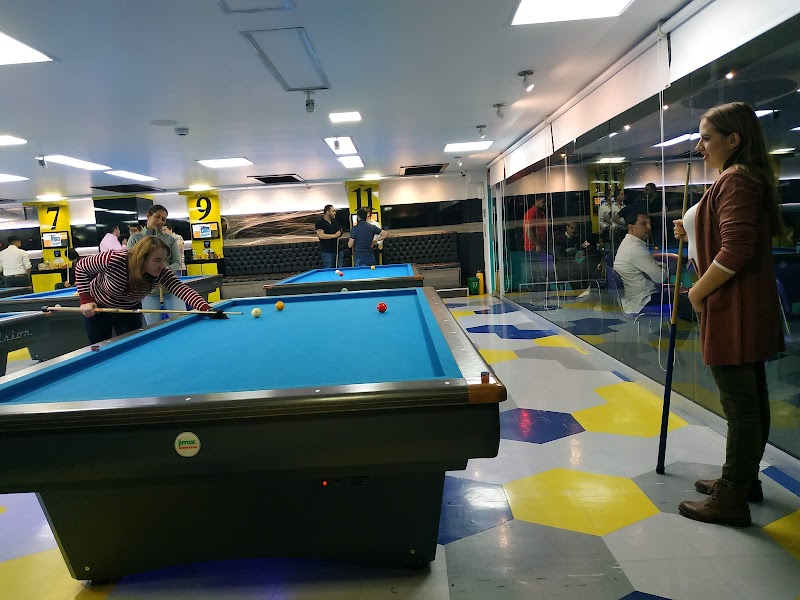Billiards Club 8