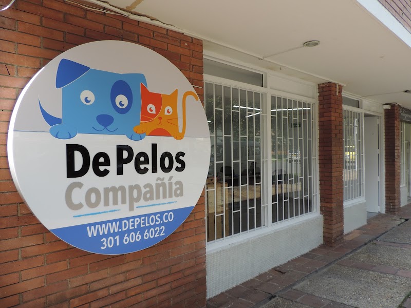 De Pelos Compañía