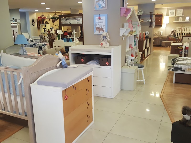 El Mueble Suizo Juniors