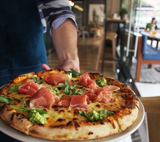 Quattro 50 Pizza & Bar