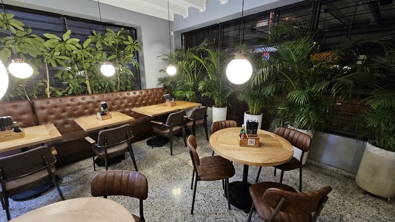 Kinjo Barrio Asiático Prado