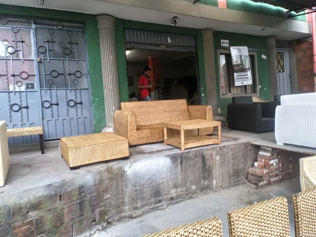 Muebles en mimbre/ raparaciones llamar