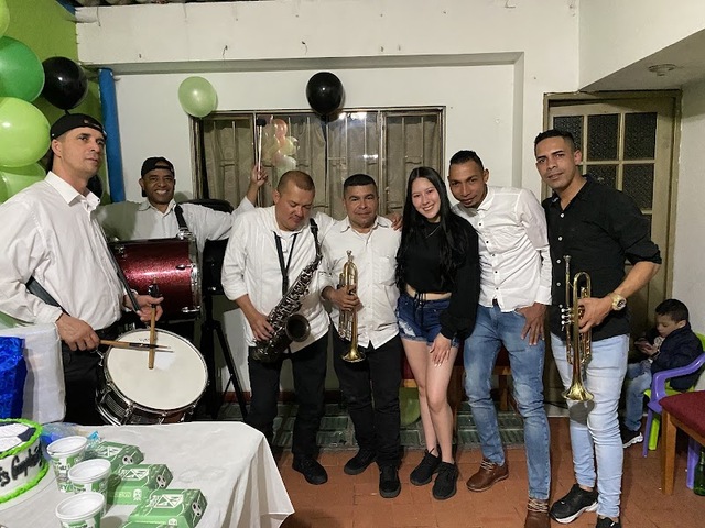 Papayera en Bogotá, El Pitu y su Banda