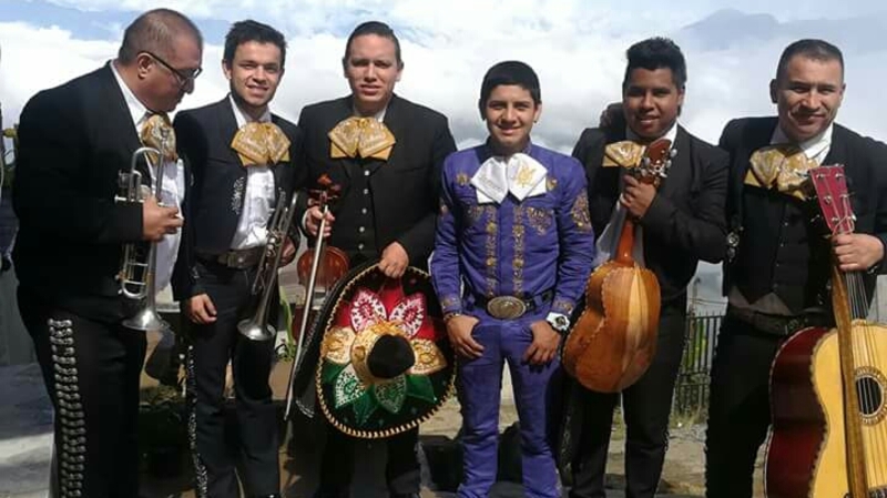 Mariachi Mezcal y Tequila