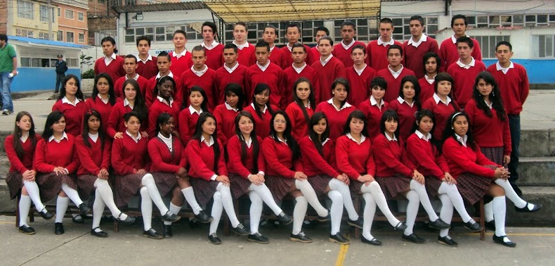 COLEGIO LA VICTORIA I.E.D