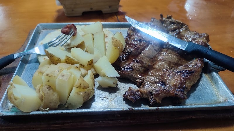 solo carnes al carbón