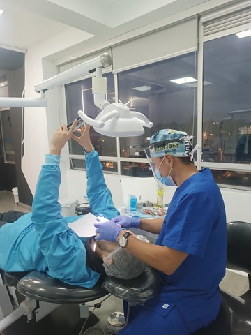 Odontología Dr. Fabian Mora