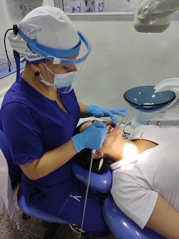 Mery Mendoza Estetica Dental