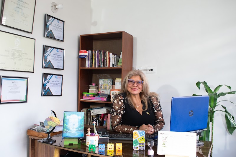 Dra. Clara Elisa Uribe Herrera, Psicólogo