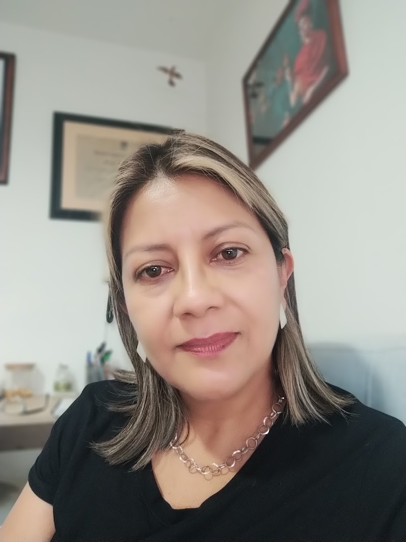 Dra. Francy Pastaz Guevara, Psicólogo
