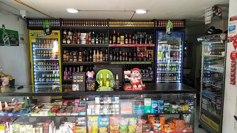 Salsamentaria Cuatro Esquinas