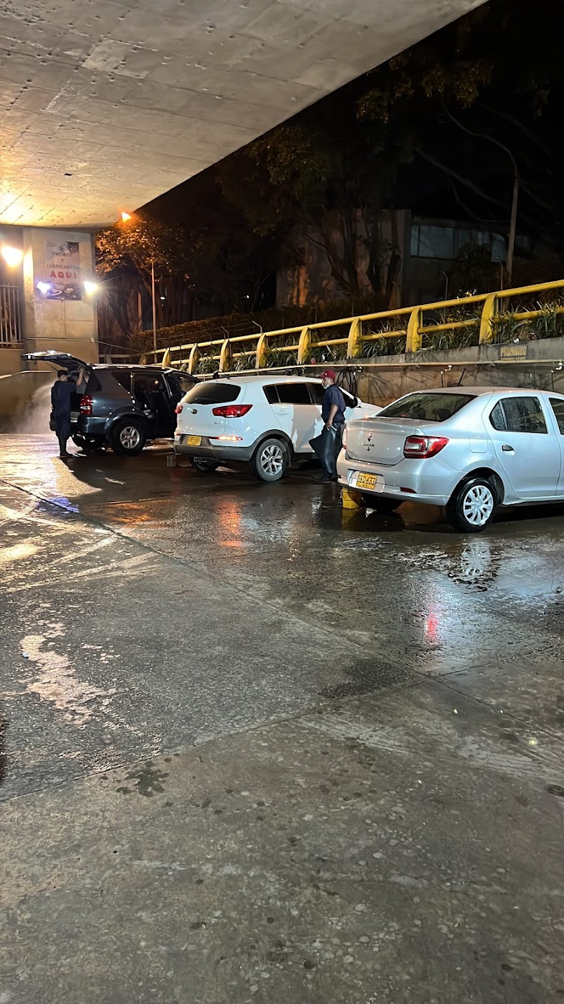 Lavautos La Aguacatala