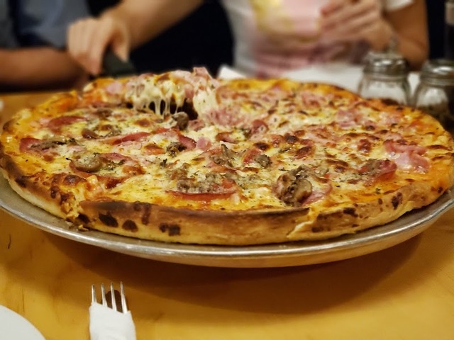 Simons Pizza & Beer - Laureles