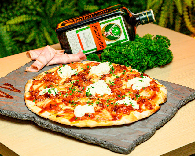 Vesuvio Pizzería en Laureles