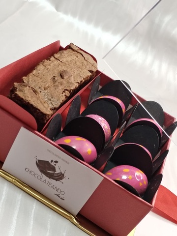 Chocolatiandoando chocolateria de lujo,tortas, brownie,detalles,y regalos en laureles medellin