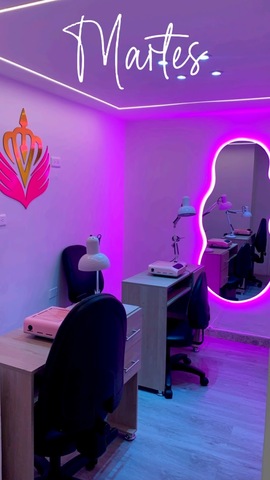 Uñas 24 horas|Amadas by Manuela Robles