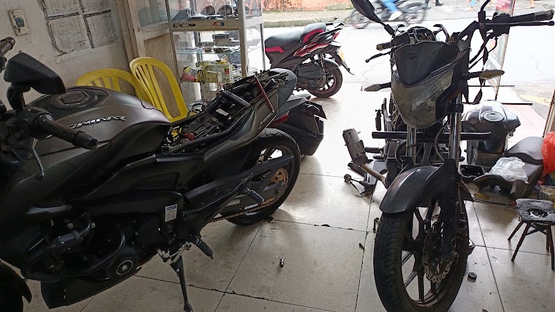 almacen y taller motos