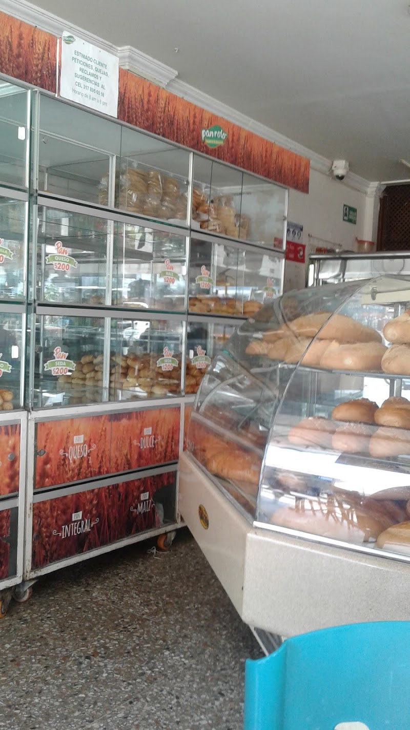 Panadería & Pastelería Pan Rolo