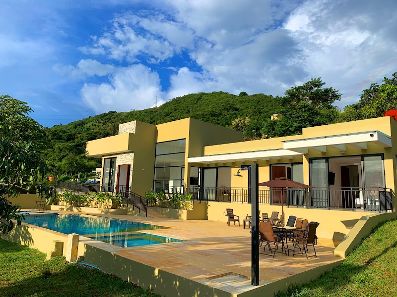 MOUNTAIN VIEW ANAPOIMA