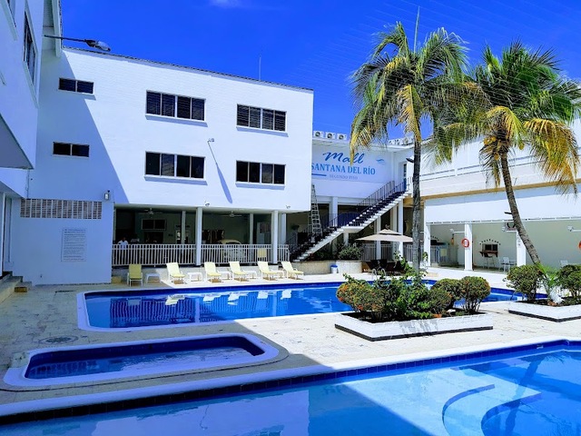 Hotel MALL Santana Del Rio