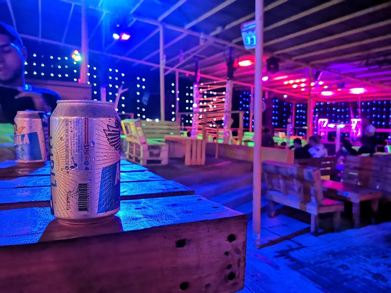 El Puerto - Disco Bar
