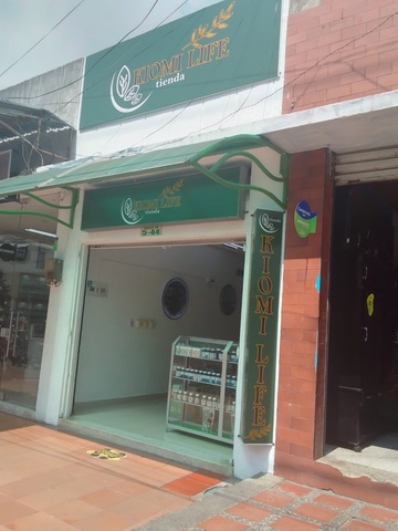 𝐊𝐈𝐎𝐌𝐈 𝐋𝐈𝐅𝐄 𝐓𝐈𝐄𝐍𝐃𝐀 𝐍𝐀𝐓𝐔𝐑𝐈𝐒𝐓𝐀 𝐋𝐀 𝐃𝐎𝐑𝐀𝐃𝐀