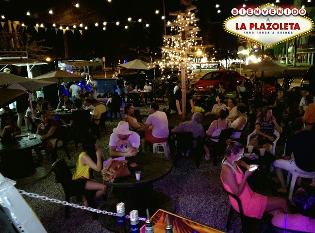 La Plazoleta Food Trucks And Drinks