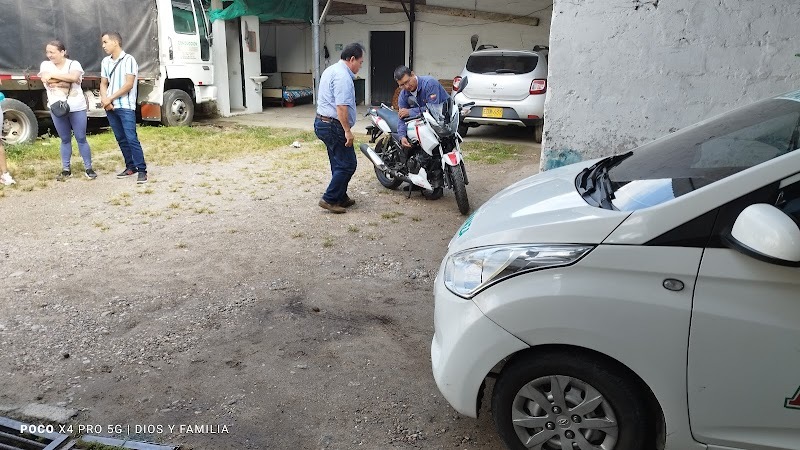 Academia de Conducción AUTO CALDAS La Dorada