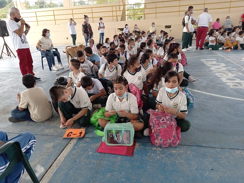 Colegio Renán Barco