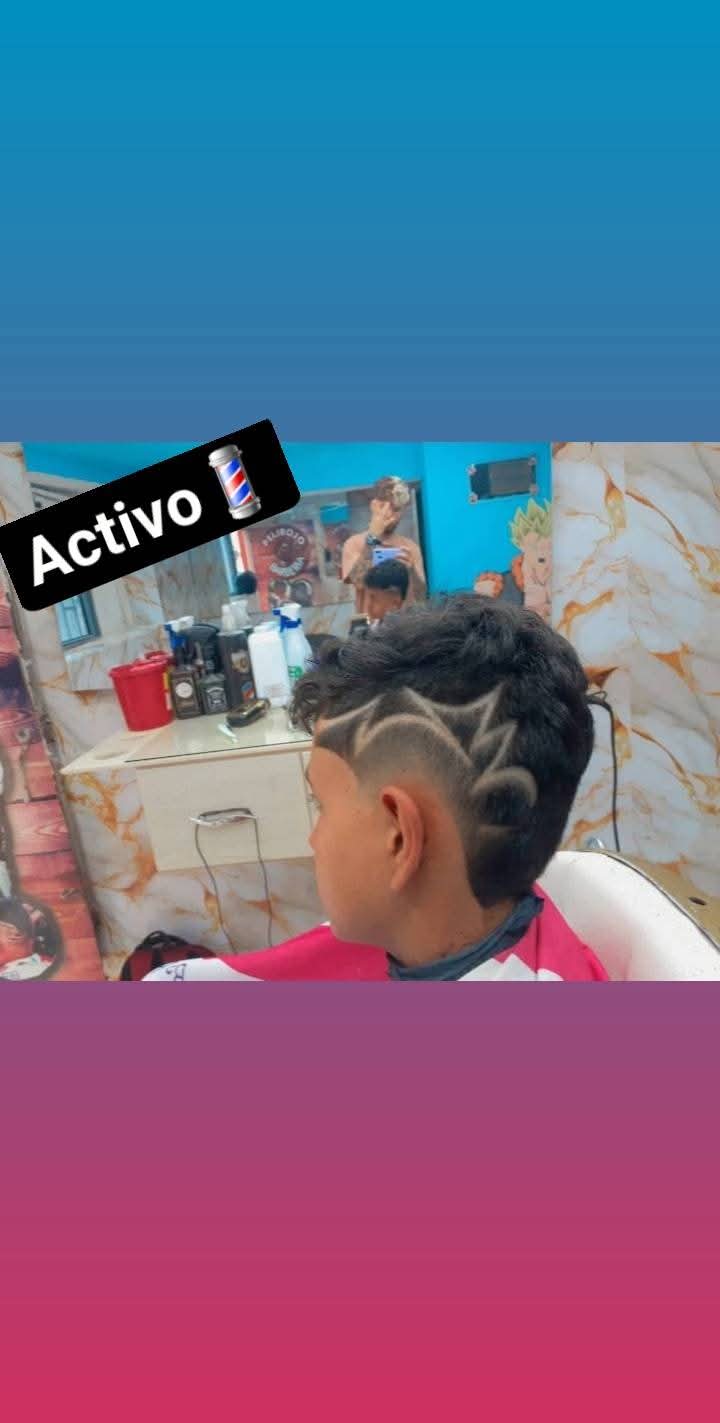 BARBERÍA PELI-ROJO