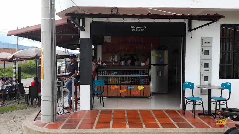 GASTROBAR LAS DELICIAS DE LA VILLA