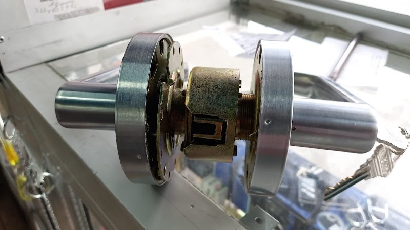 Cerrajeria Villavicencio / llaves con chip y controles