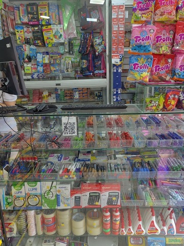 Piñateria Y Papeleria Iparty