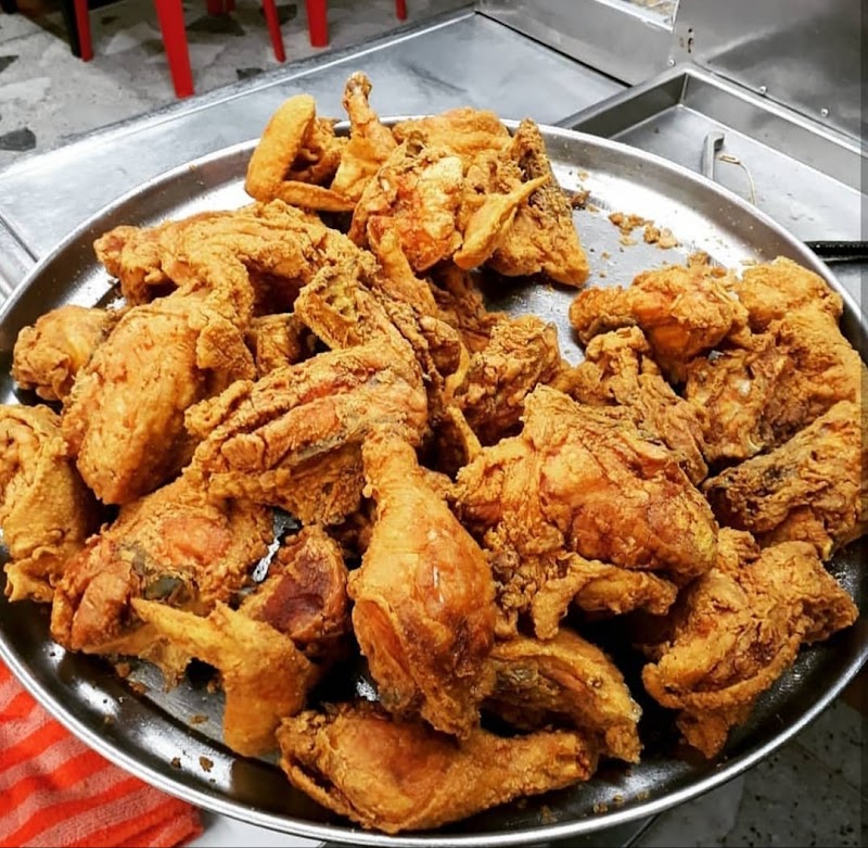 Pollo a la Brasa "Punto. Rojo"