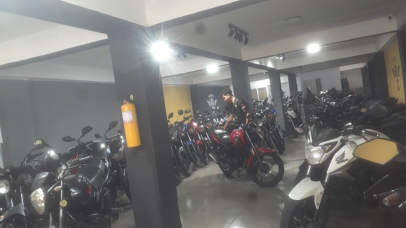 Infinity motos cali