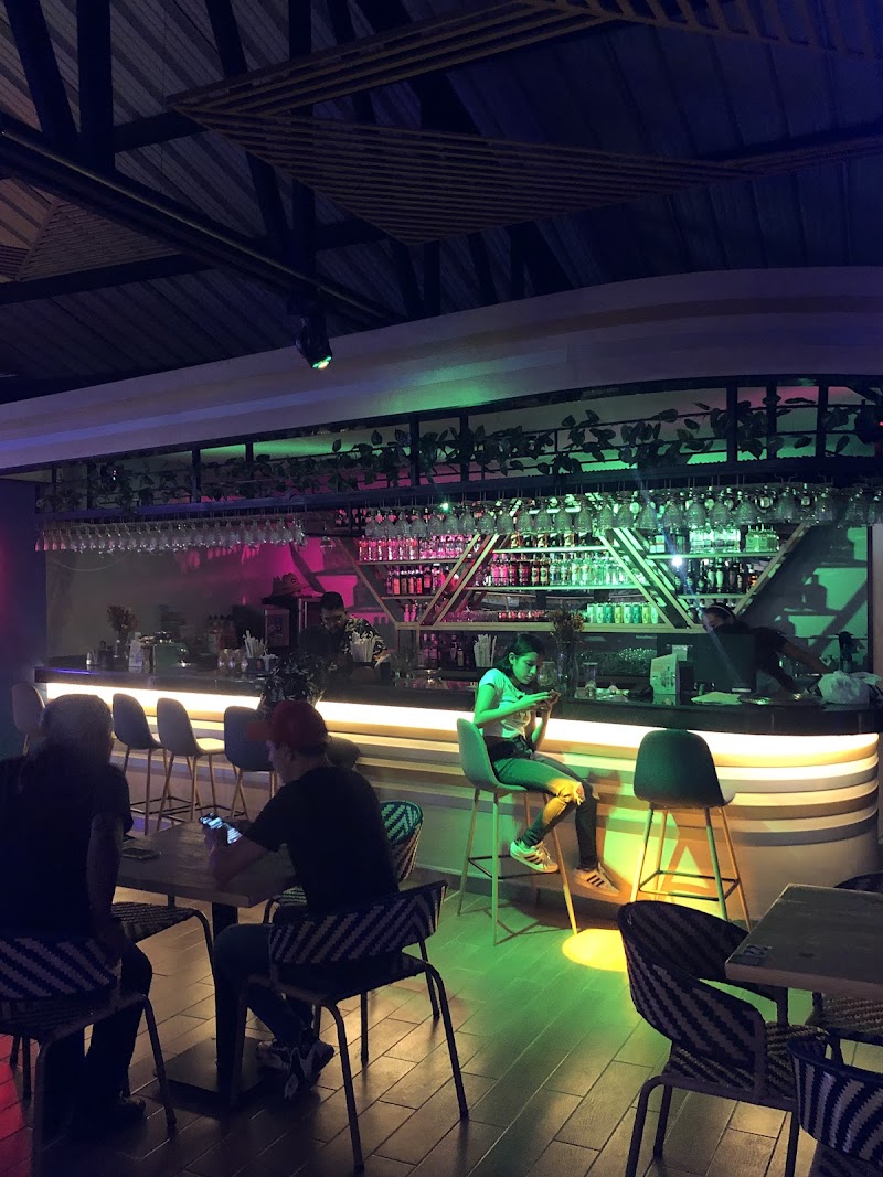 Karmah Terraza Bar