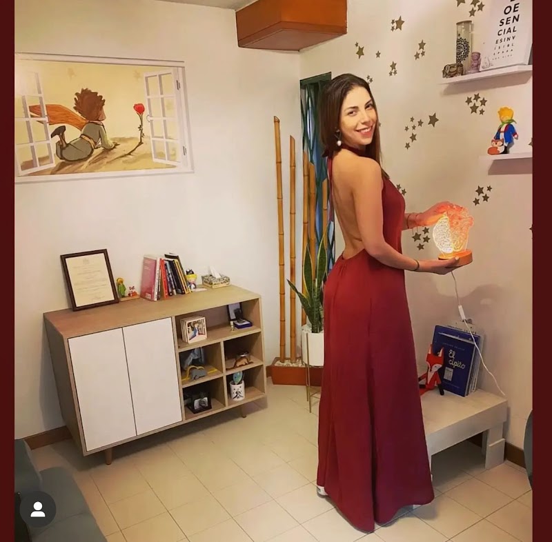 PSICÓLOGA CINDY CRISMARIU- (CALI/COLOMBIA Y VIRTUALIDAD)