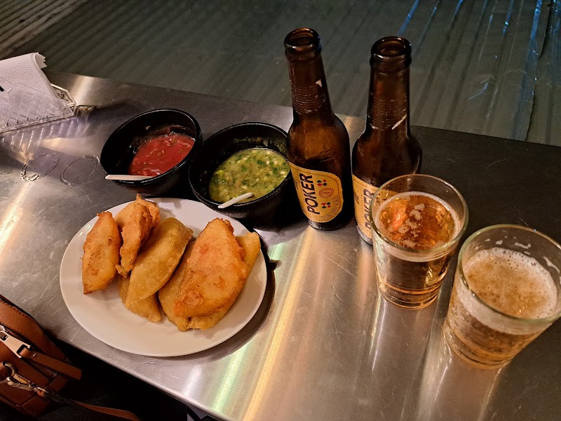 EL GRAN KALIFA PIQUETEADERO