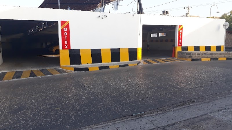 Parqueadero Los Angeles Inn