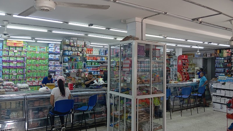 Store Las Brisas